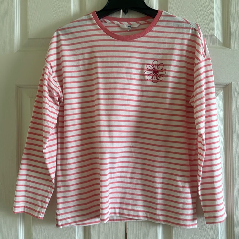 NWT AIIZ Women’s Long Sleeve Striped T-Short. Size M.